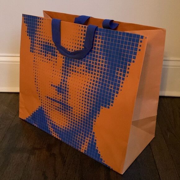 Louis Vuitton Large 19x16x9 Empty Limited Edition Portrait XL Shopping Gift Bag - Picture 5 of 10